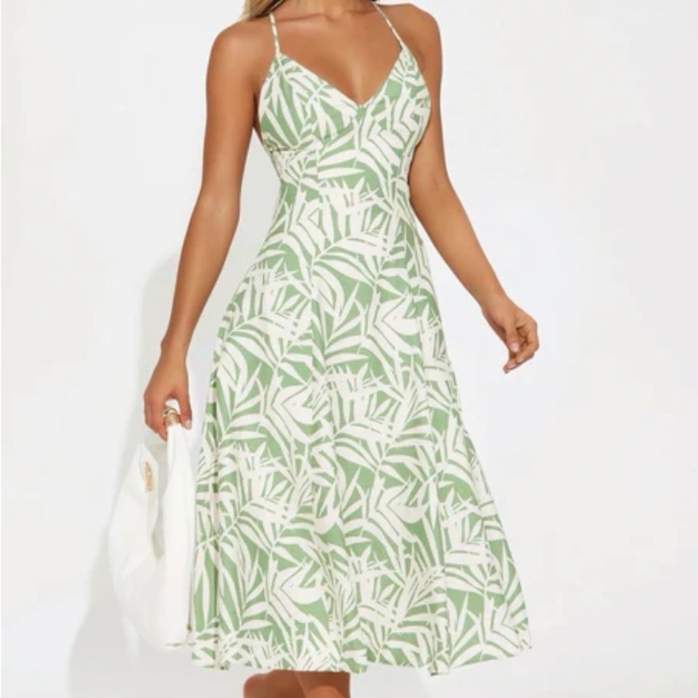 Fashion Nova Green and Cream Leaf-Print Spaghetti-Strap Midi Dress